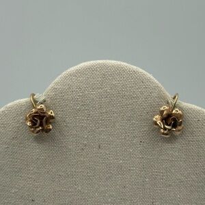 Vintage Krementz Gold Tone Rose Screw Back Earrings